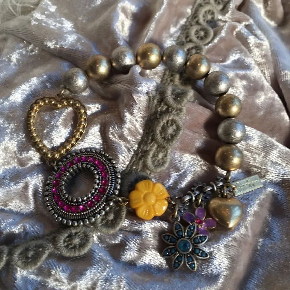 JESSICA SIMPSON Charm Bracelet - Picture 12 of 16